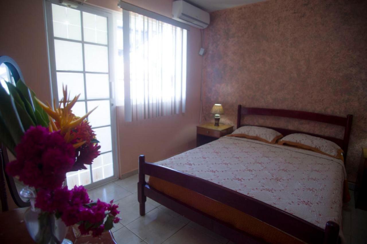 Vista Mar Hotel Bocas del Toro Exterior photo